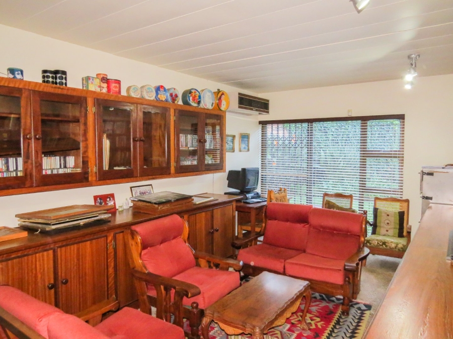 4 Bedroom Property for Sale in Heuwelsig Free State